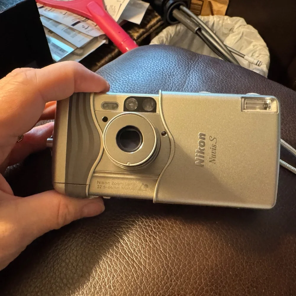 Nikon Nuvis S